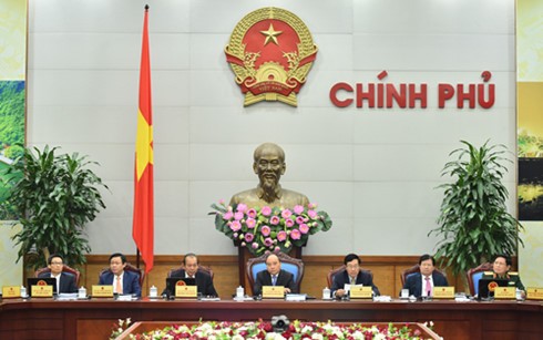 Thủ tướng Nguyễn Xuân Phúc yêu cầu Ngân hàng Nhà nước tiếp tục giữ ổn định đồng Việt Nam  - ảnh 1